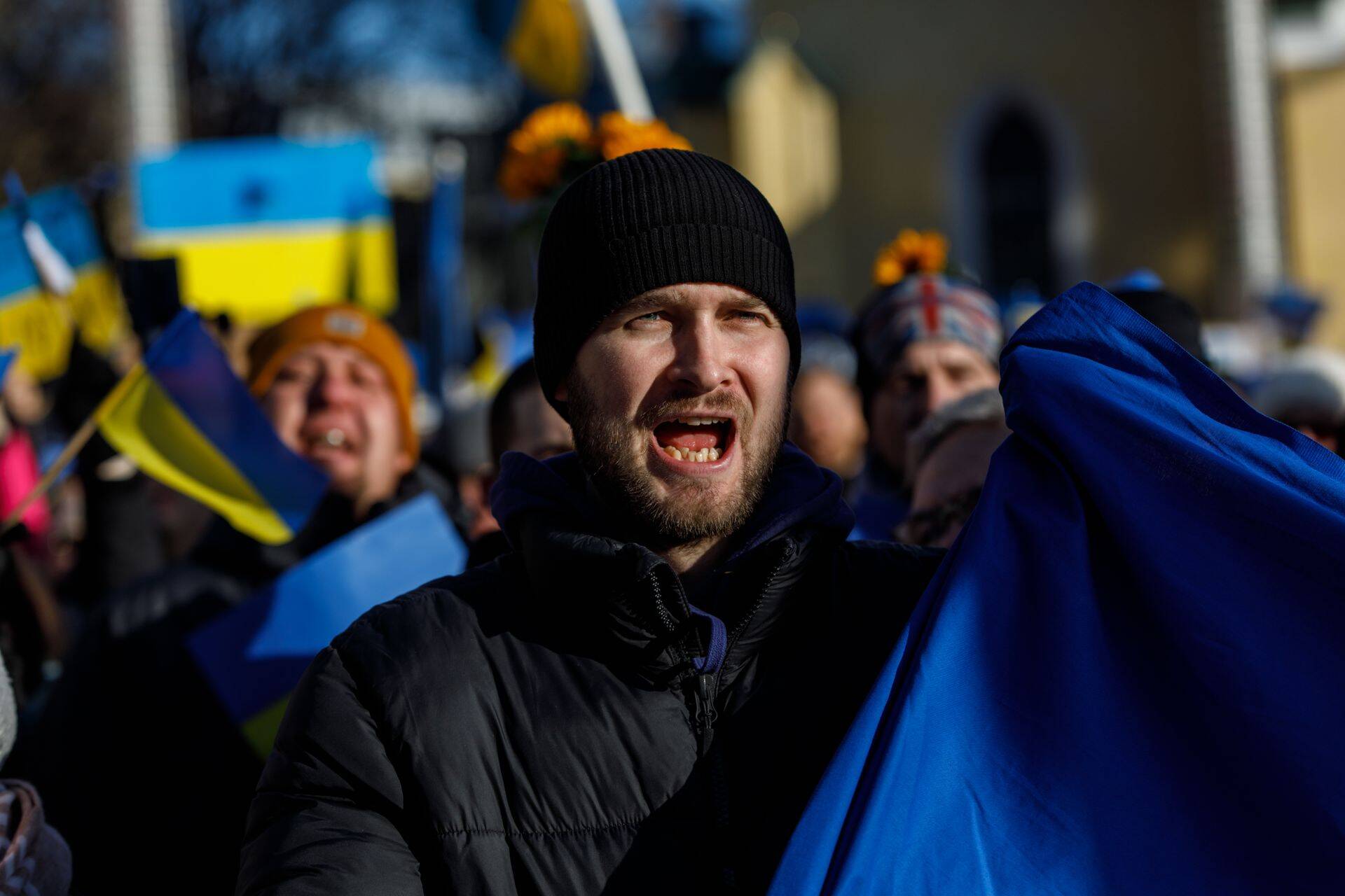Митинг в поддержку Украины на Площади Свободы