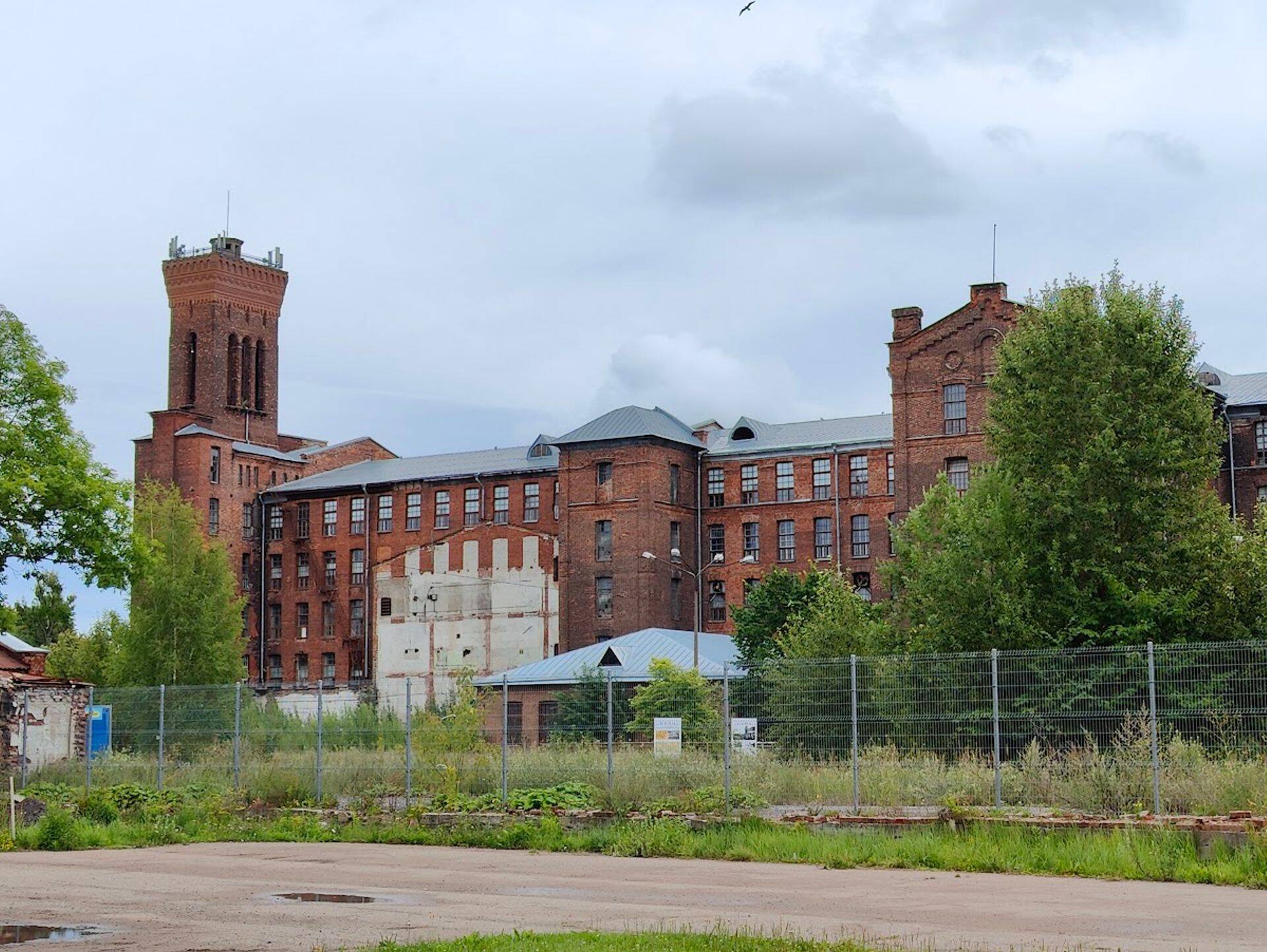 В шатре, который построят на территории Кренгольмской мануфактуры для спектаклей Дней оперы в Нарве, разместятся до 600 зрителей. Но где они будут ночевать?