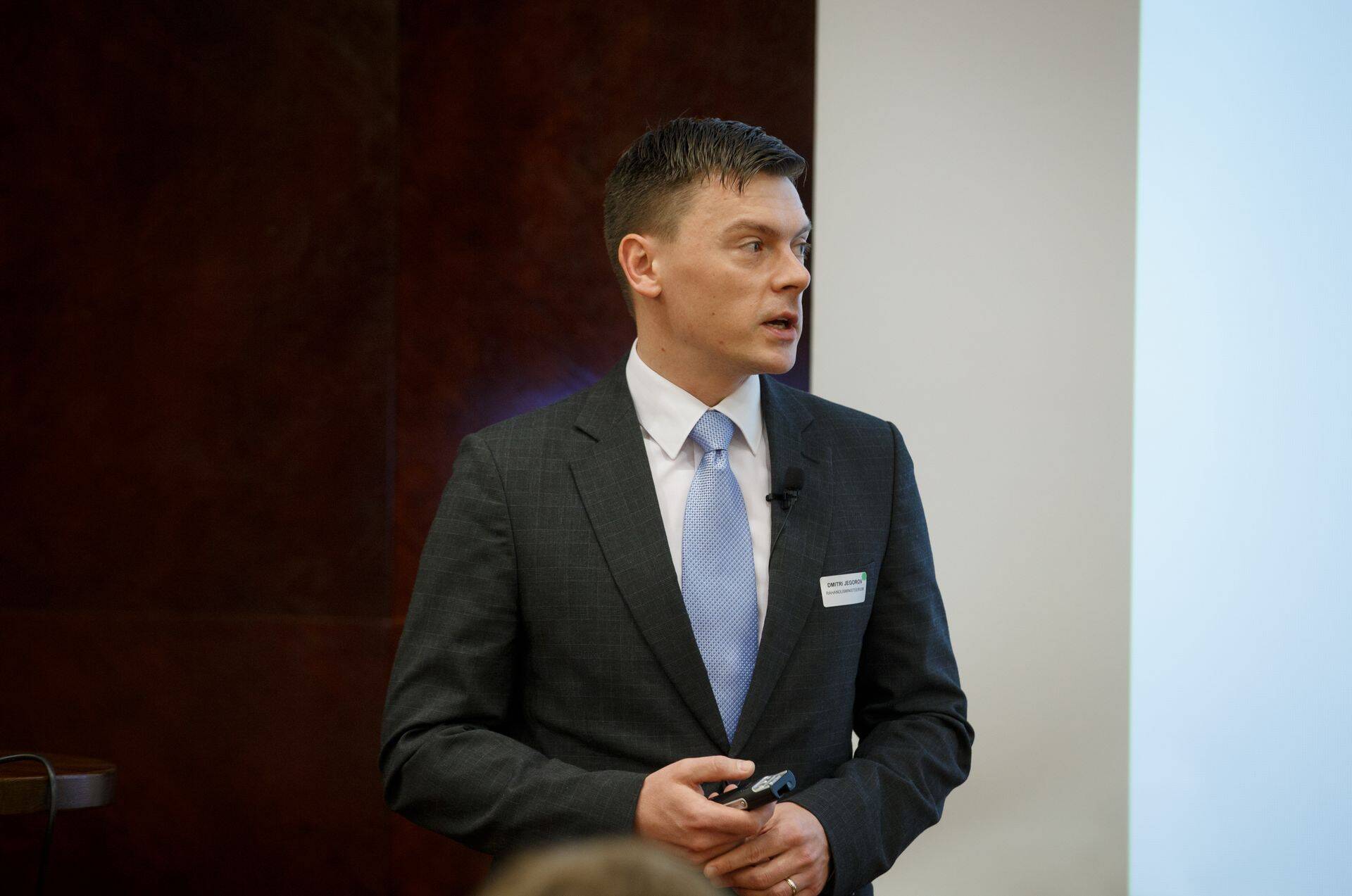 Rahandusministeeriumi asekantsleri Dmitri Jegorovi sõnul on maksuametil käsil ka kohtuasjad, et kinnisvara käibemaksupettuseid tõestada.