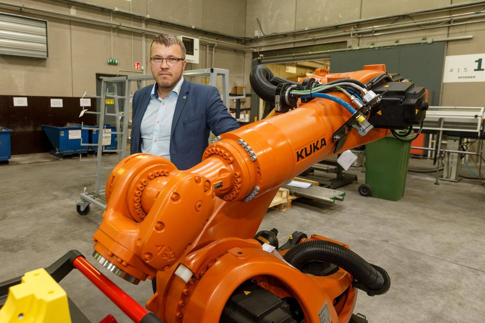 Olukord globaalsel teraseturul sunnib Euroopa tootjaid peagi tehaseid sulgema, kuid loob soodsad kokkuostuhinnad töötlejatele. Fotol Radius Machining OÜ juht Veljo Konnimois.