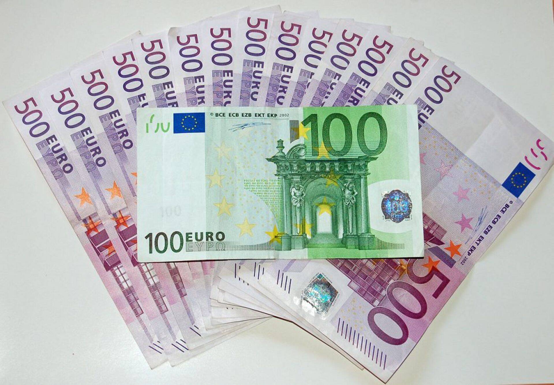 Инфляция в еврозоне в июле ускорилась до 2,1 процента