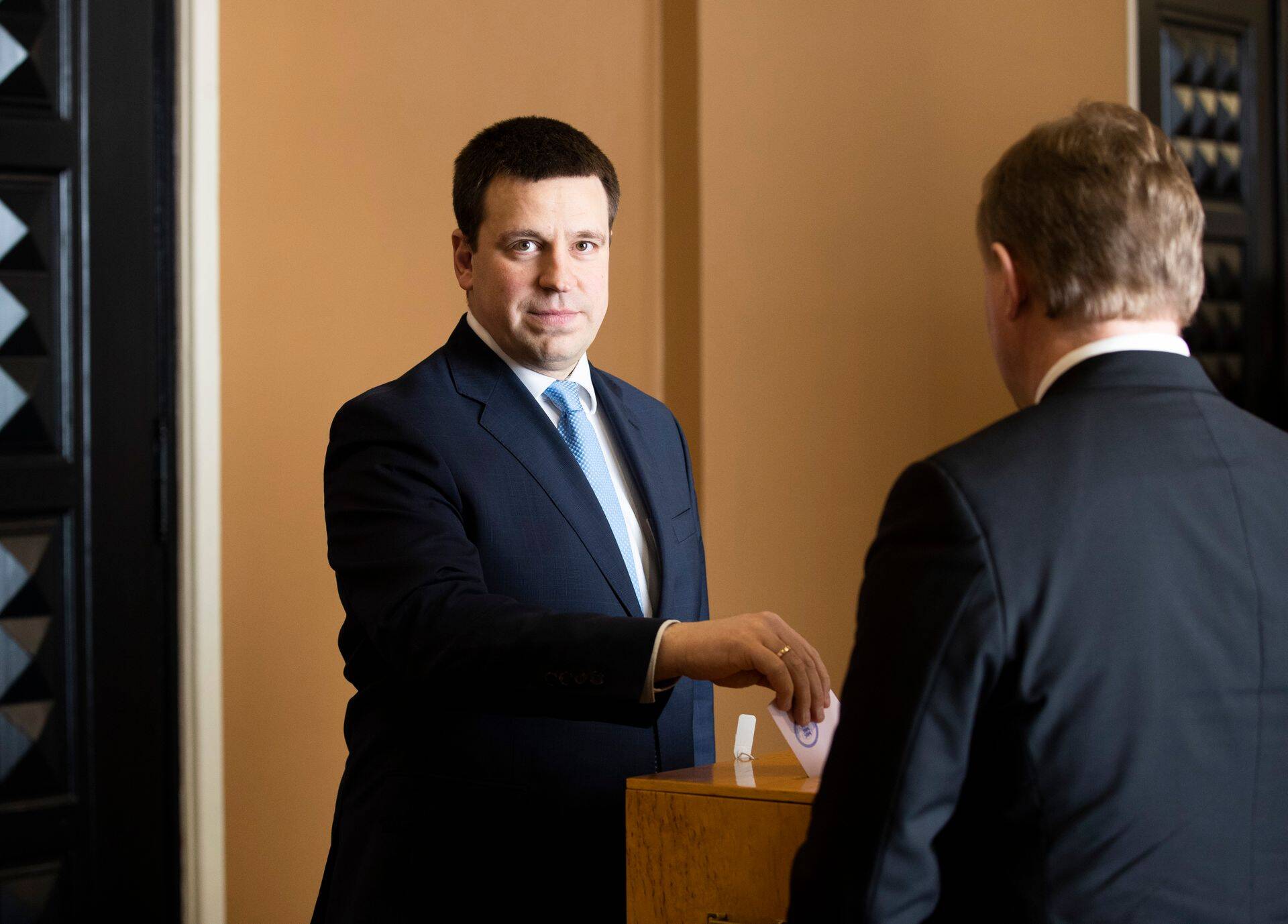 Jüri Ratas riigikogu esimesel istungil.