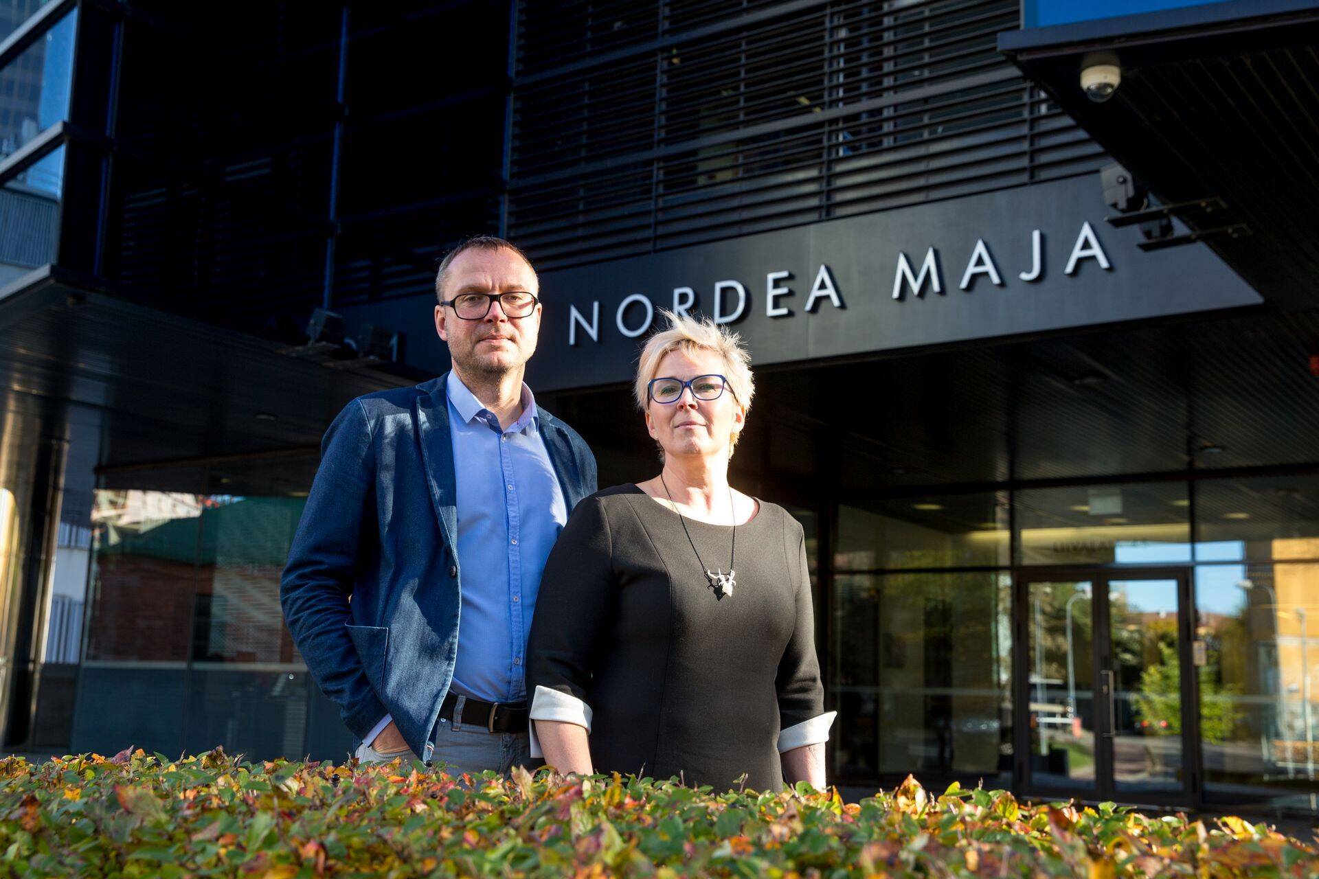 Nordea Eesti usaldusisikud Tiina Kukk ja Tarmo Kase rääkisid töötajate nimel pangaga läbi kollektiivlepingu tingimustes, kuid pank jättis läbirääkimised pooleli.