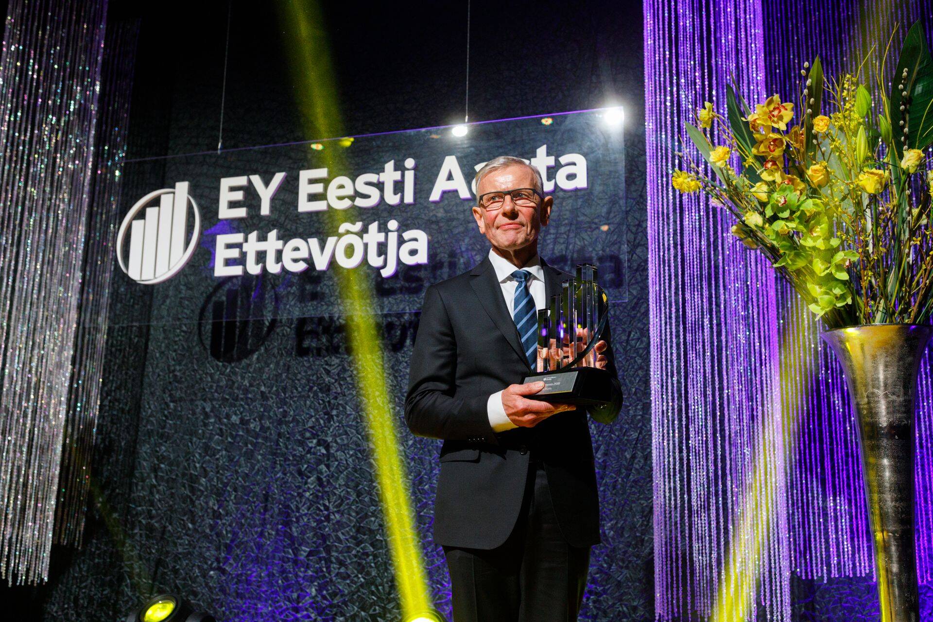 NG Investeeringute üks suurimaid osanikke Enn Kunila sai ka tänavu pärjatud elutööpreemiaga EY Eesti galaüritusel.