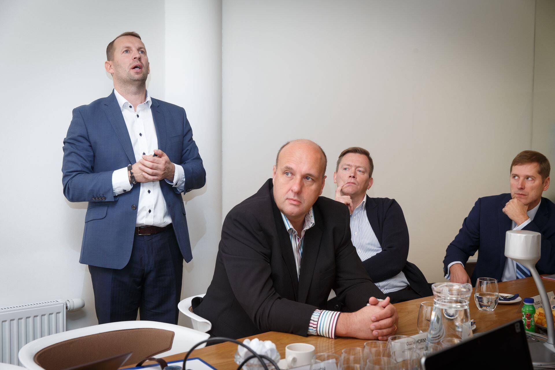 Toidutöösturid otsivad ellujäämisvõimalusi.