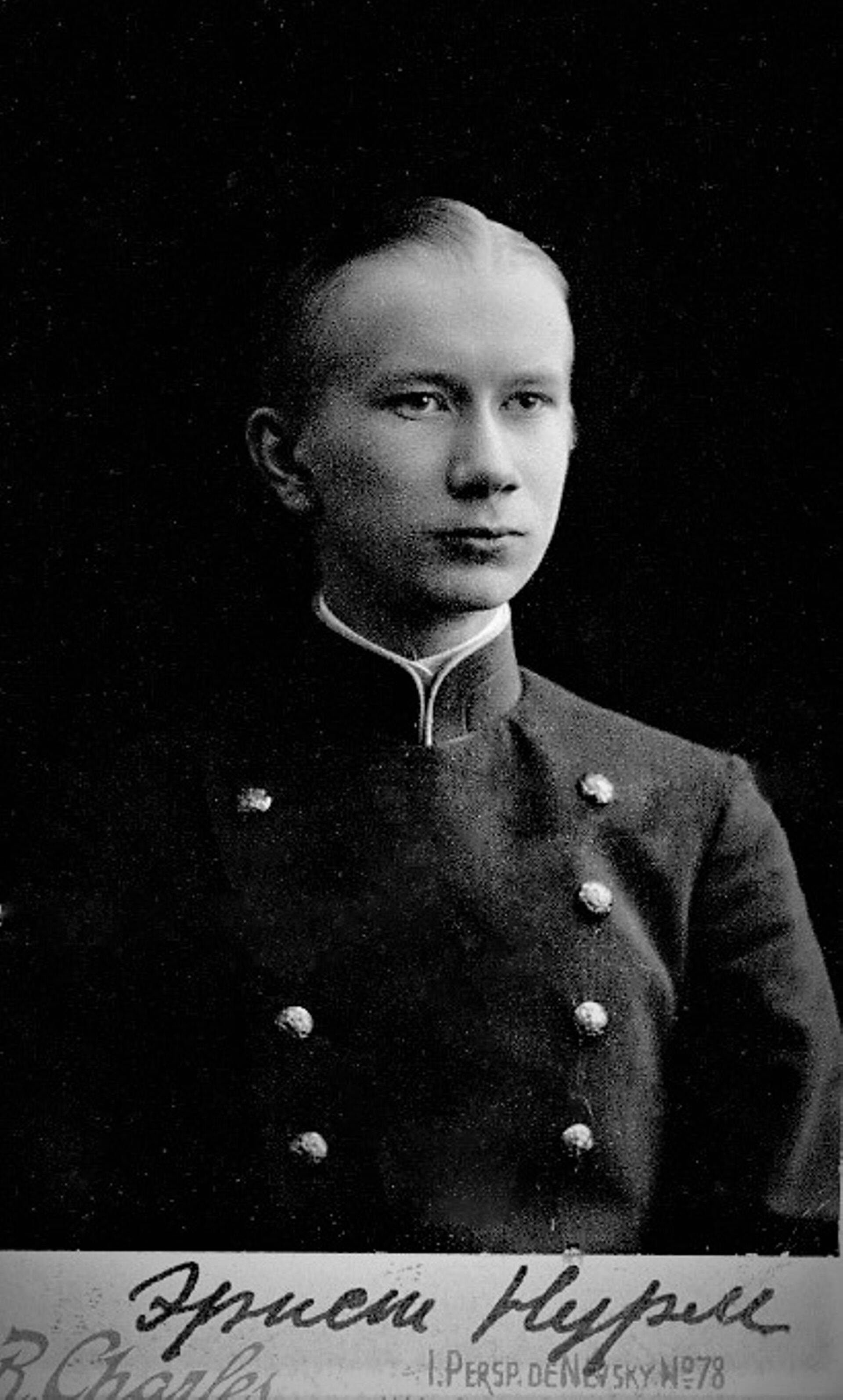 Ernst Nurm Peterburi tudengina.