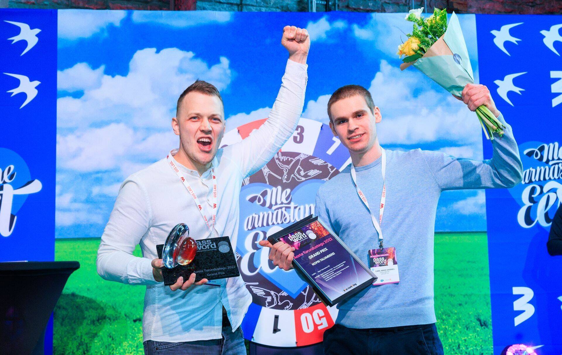 Aasta turundustegu 2022 grand prix sai Nopri Talumeierei. Pildil Karl Niilo Noprist ja Carl-Hans Sammel Exela Mediast.