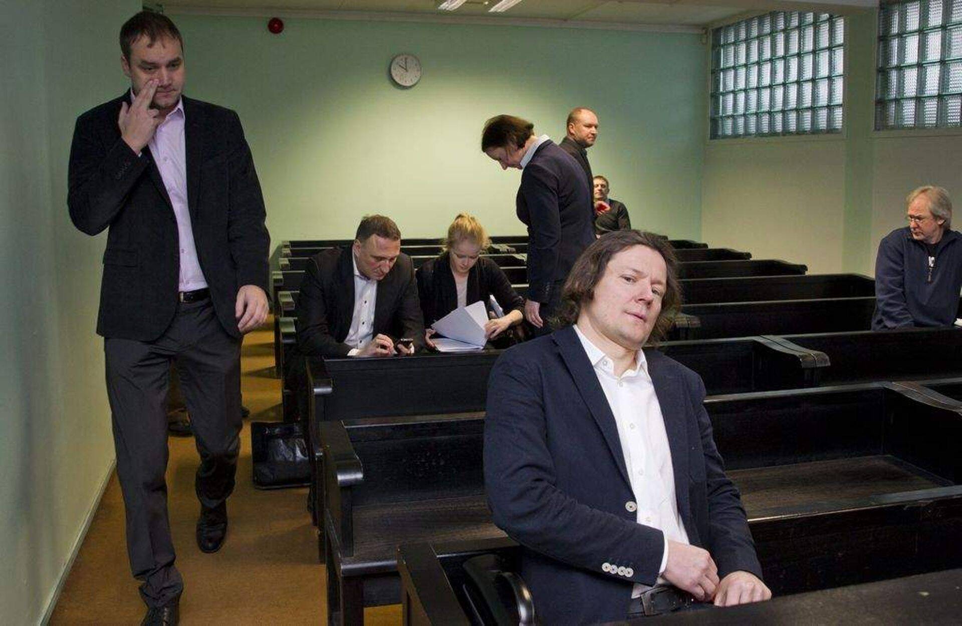 2007. aastal lubasid investeerimiskelmuse eest kohtu all olevad Harles Liiv, Šarunas Skyrius, Tõnis Haavel, Erki Piirsalu ning AS Gild Advisory Services investoritele suurt tulu kinnisvaraprojektis Aserbaidžaanis, aga lubatud tulust pole keegi midagi kätte saanud.