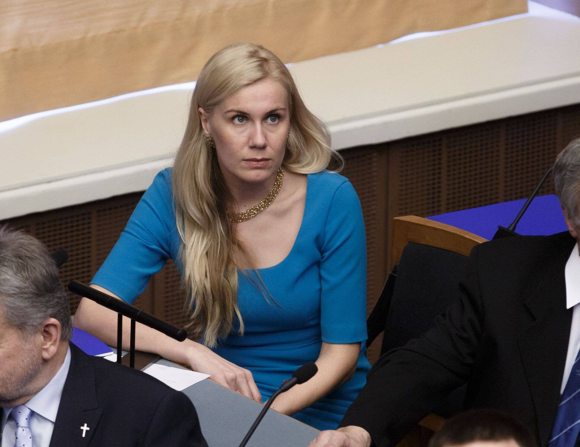 Riigikogu Keskerakonna fraktsiooni esimehe Kadri Simsoni sõnul ei saa Keskerakond toetada maksumuudatuste kobareelnõud, sest maksupaketis olevad muudatused halvendavad Eesti inimeste heaolu.