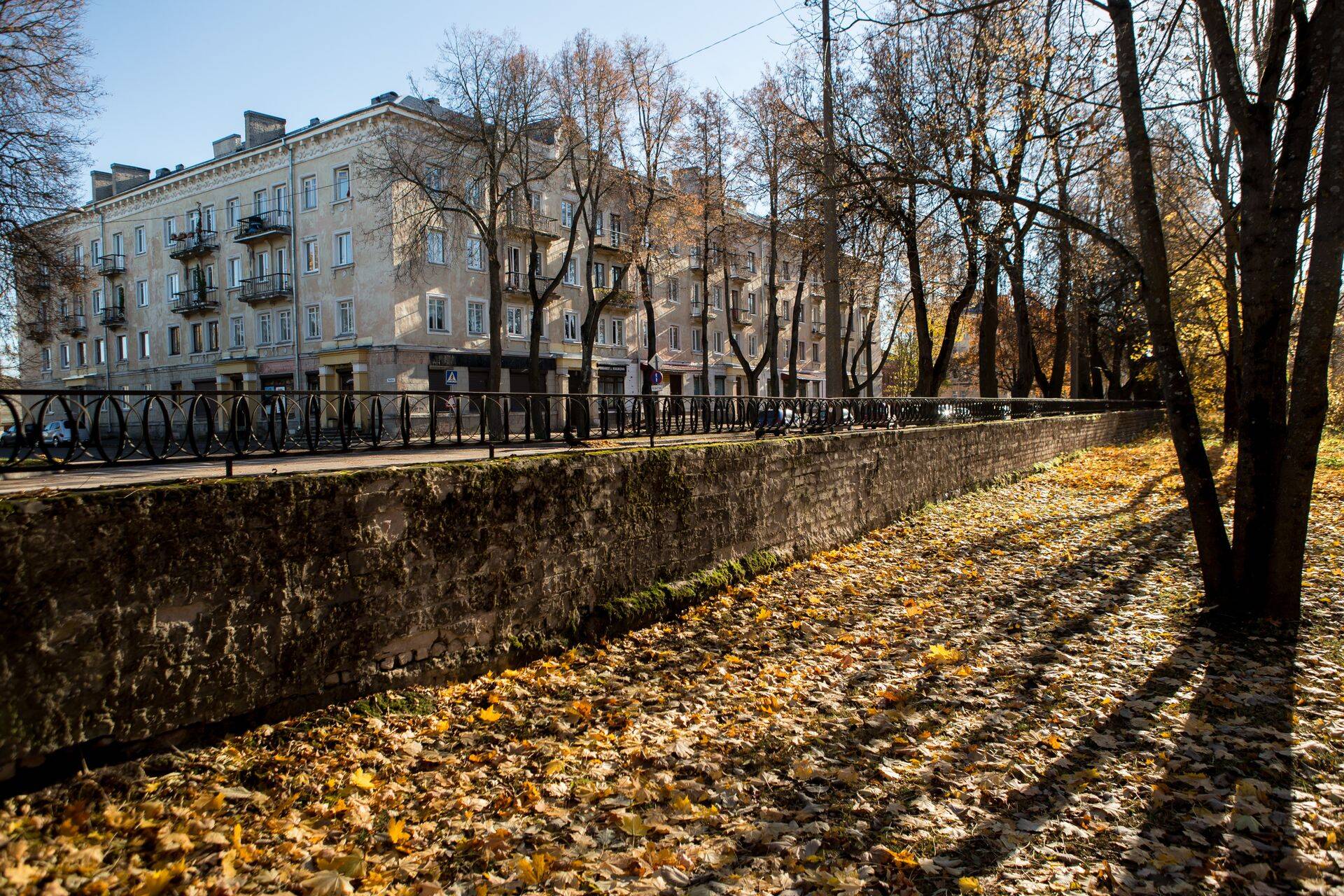 Вадим Сениченков: "Цены на квартиры не упали, спрос по-прежнему есть"
