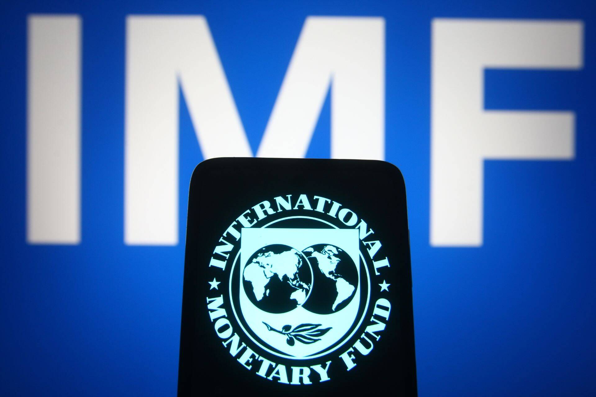 IMF jagab liikmesriikidele toetust.