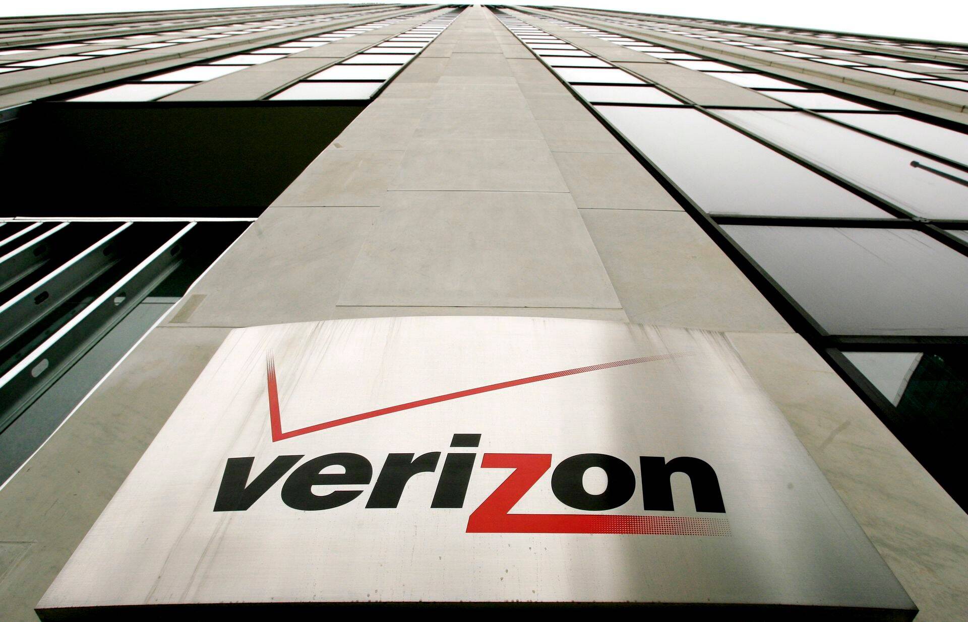 Verizon on hädas klinetide kaotamisega.