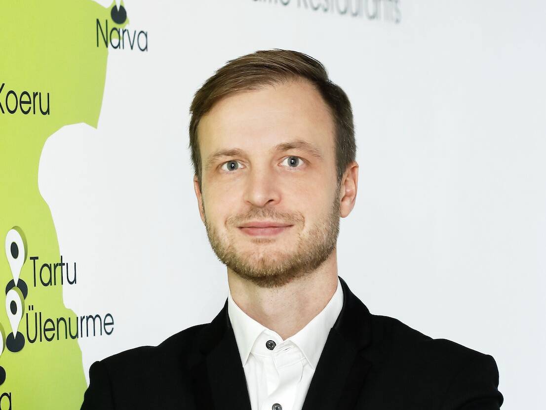 “Töötades toitlustussektoris, paneb mind imestama riigi erisoodustusmaksu poliitika. Kui tööandja otsustab luua oma töötajatele kvaliteetse lõunarestorani või doteerida töötaja õiget ja tervislikku eluviisi toetavat lõunat, siis ei tunnusta me seda kui investeeringut rahva tervisesse, vaid karistame erisoodustusmaksuga,” kirjutab Aaro Lode.