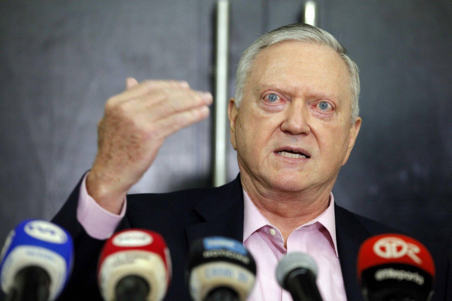 Mossack Fonseca kaasasutaja Juergen Mossack eitamas augustikuisel pressikonverentsil järjekordseid korruptsioonisüüdistusi