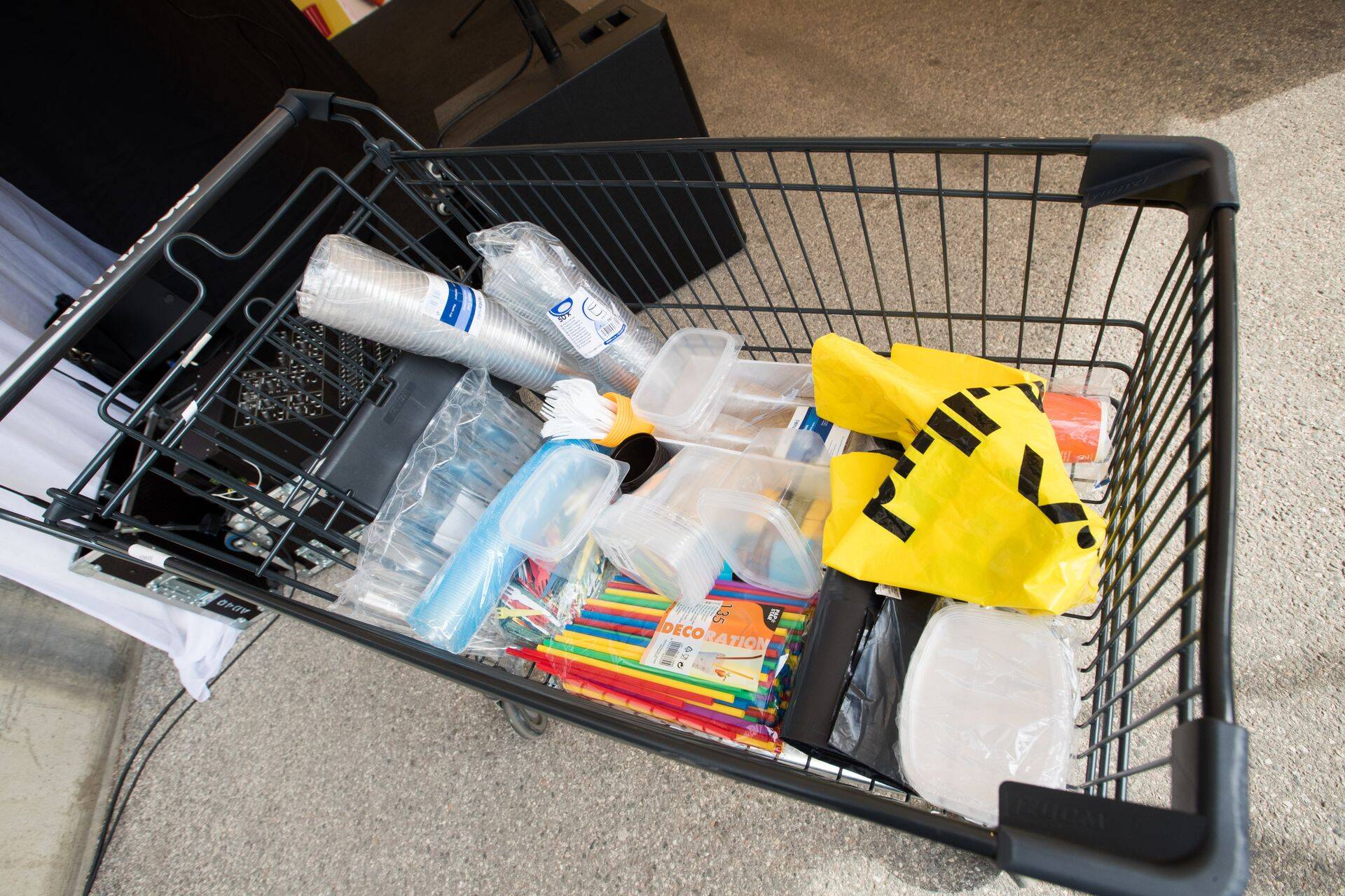 Stockmann saab iseteeninduskassad ja e-poe