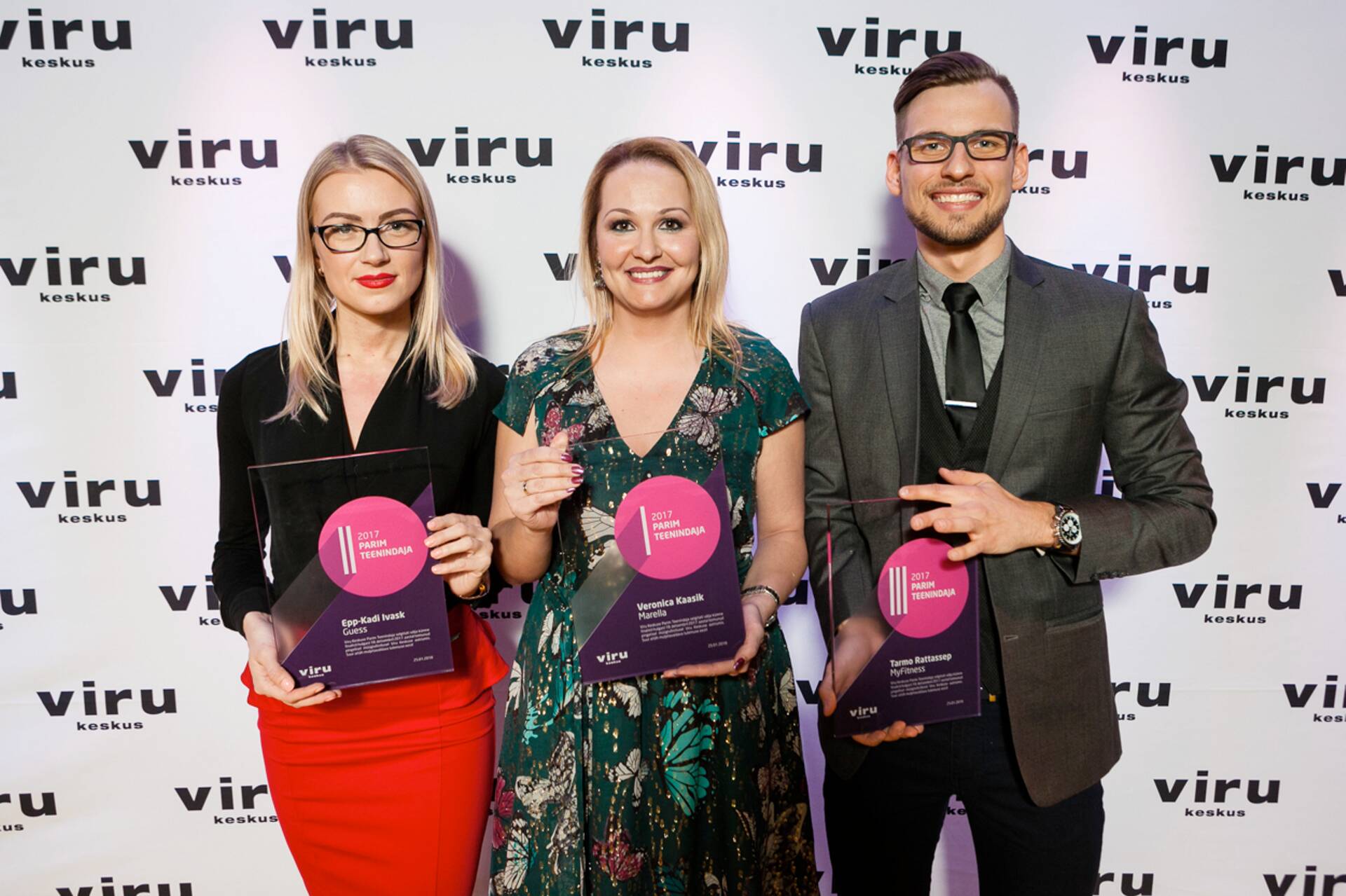 Viru Keskuse parimad teenindajad 2017. Vasakult: II koht Epp-Kadi Ivask (Guess), I koht Veronica Kaasik (Marella), III koht Tarmo Rattassep (MyFitness).
