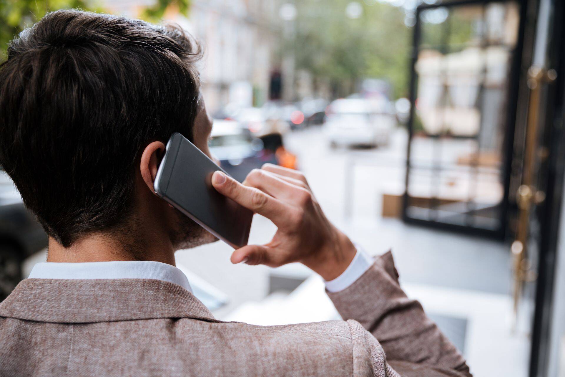 Telefonikõnede ja sõnumite metaandmed võimaldavad koostada isikust profiili, mis on eraelu puutumatuse õigust arvestades sama tundlik kui kõnede ja sõnumite sisu.