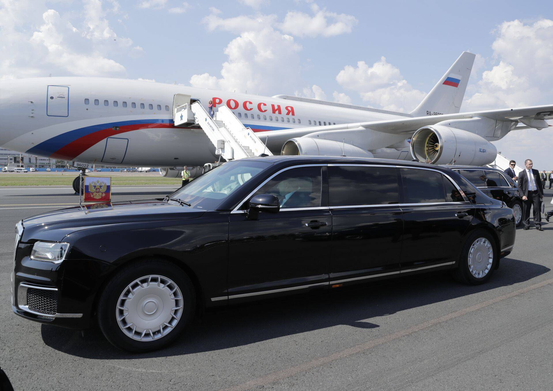 Venemaa presidendi Vladimir Putini lennuk täna Helsingi lennujaamas.