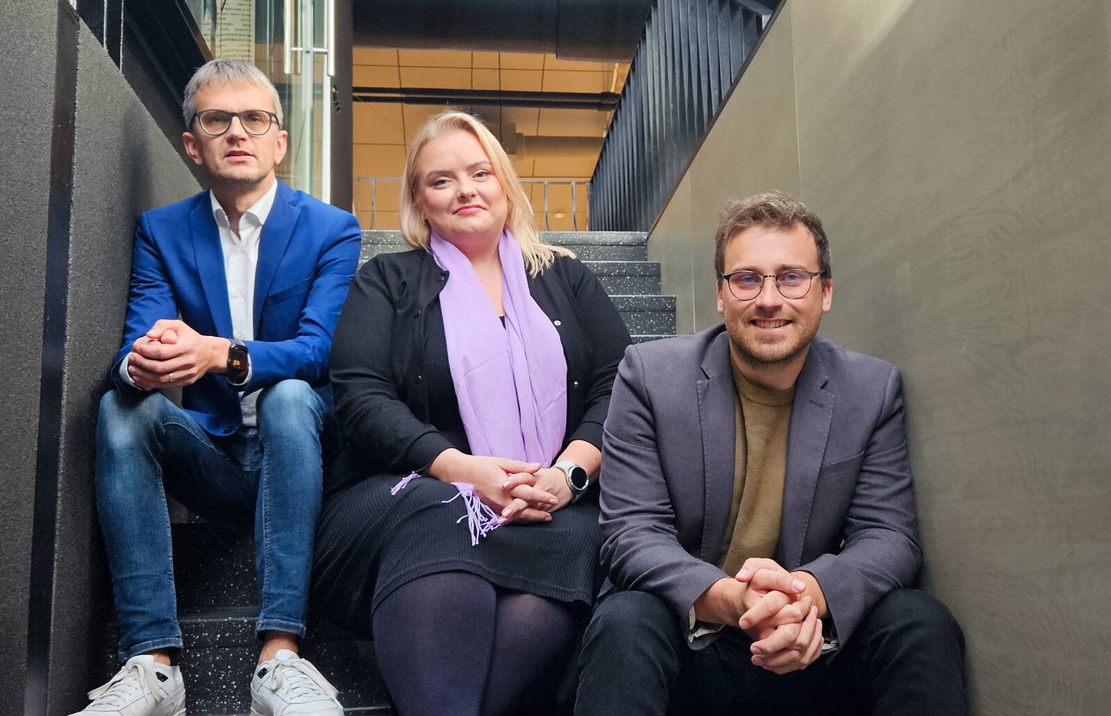 Saatejuht Kuldar Kullasepp Maksekeskusest, Tradehouse’i ilukaubamaja innovatsiooni ja partnersuhete juht Triinu Raig ja Raiku Packagingu üks omanikke Karl-Joosep Pärtel.