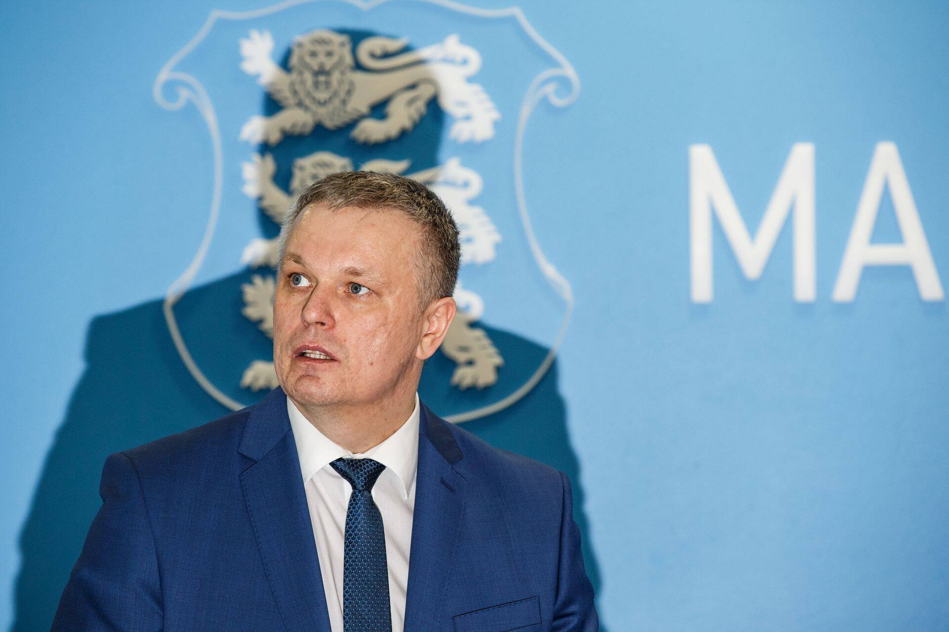 Marek Helm koondas maksuameti juhina pea veerand töötajatest ja tahab kaotada kõik deklaratsioonid.