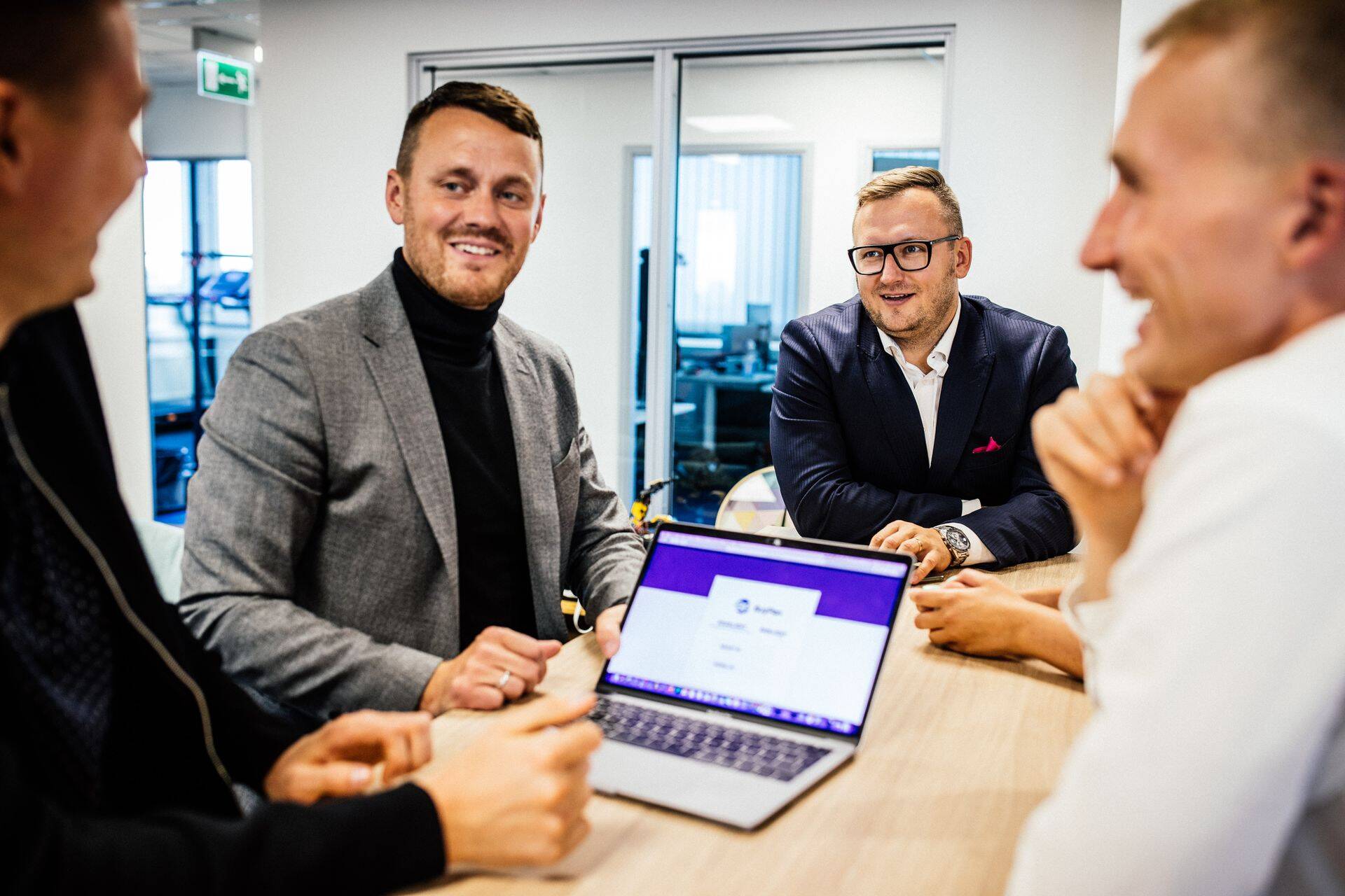 Srini juhatuse liikmed Mattias Mölder ja René Oruman.