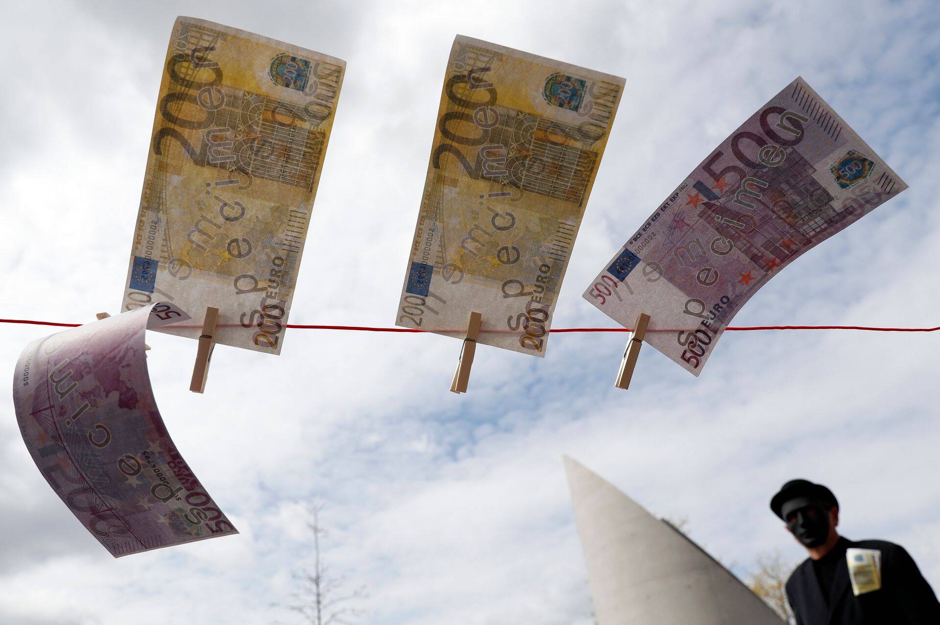 Goldman ootab euro edasist tugevnemist.