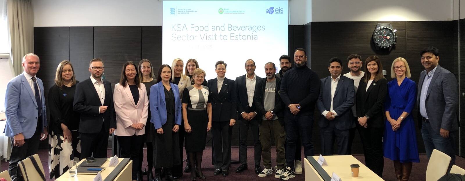 Saudi Araabia äridelegatsioon kohtus Eesti toidusektori esindajatega. Nii Haage joogid kui ka Balsnack on seal juba müüki alustanud.