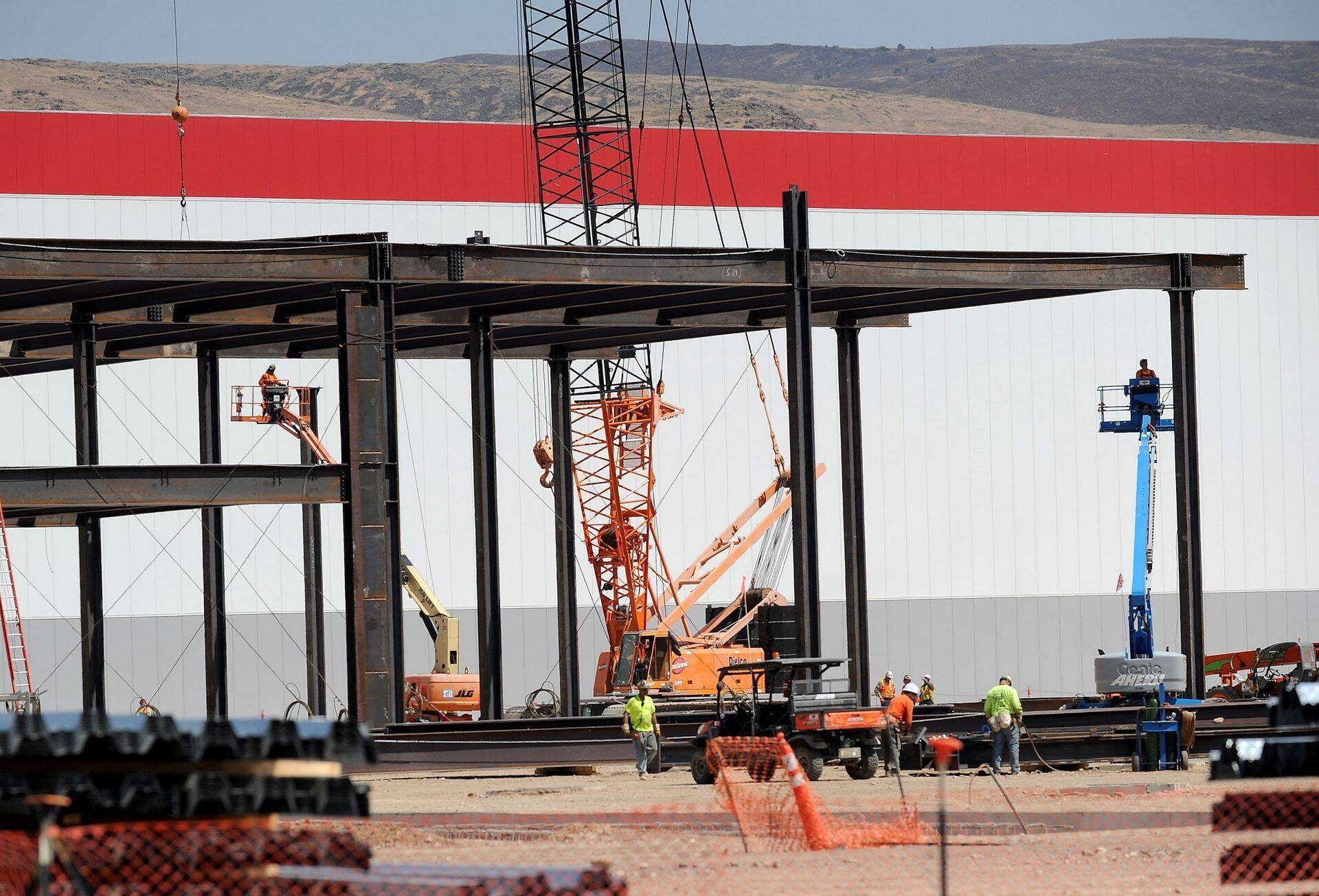 Tesla gigatehas Nevadas ehituse ajal