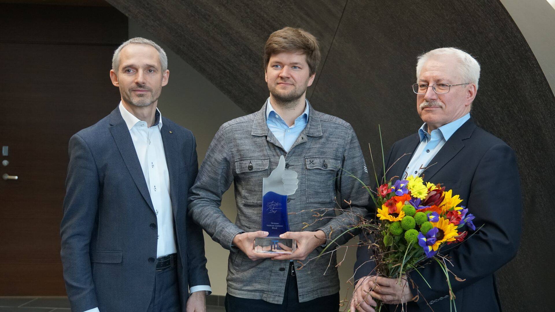 2018. aastal rahvusvahelisele turule toodud satelliidi andmetel baseeruva varajase hoiatussüsteemi SILLE eest on Datel pälvinud Eesti Infotehnoloogia ja Telekommunikatsiooni Liidu auhinna „Erasektori Aasta Tegu”