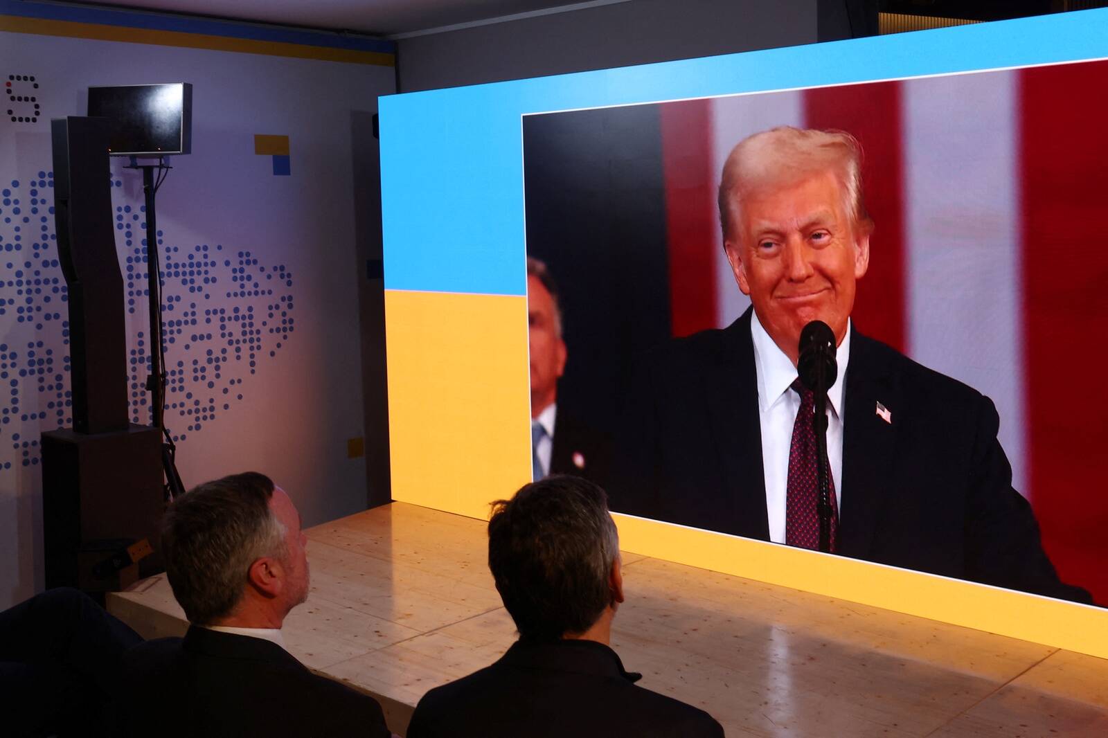 Donald Trump rõhutas, et Ukraina peab aitamise eest midagi vastu andma.