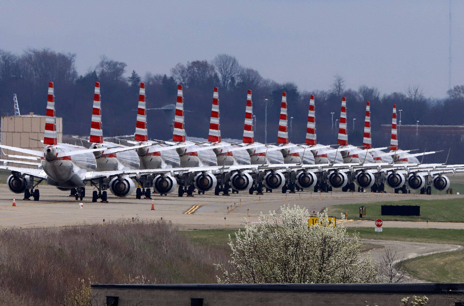 American Airlines, mis on USA suurematest lennuettevõtjatest kõige suurema võlatasemega, saab 25 miljardist dollarist viiendiku endale.