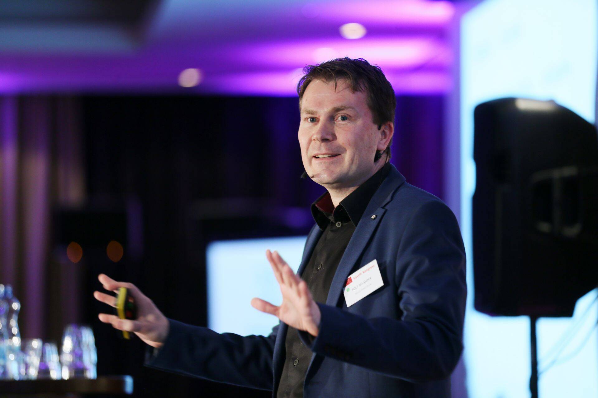 Bellus Furnituri omanik Rolf Relander täna Gaselli kongressil