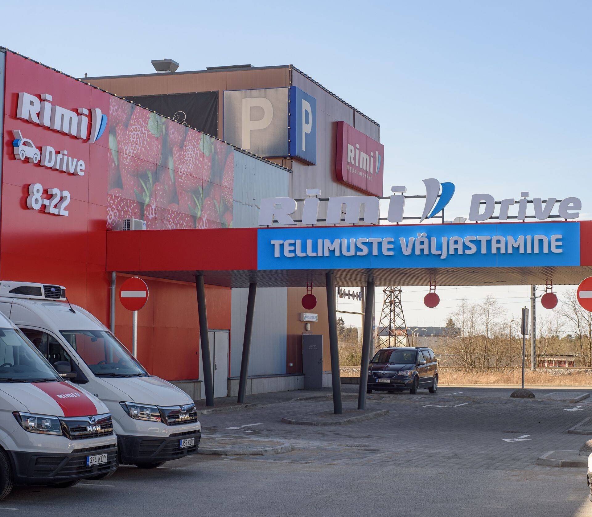Laagri Rimi juures asuv Drive in