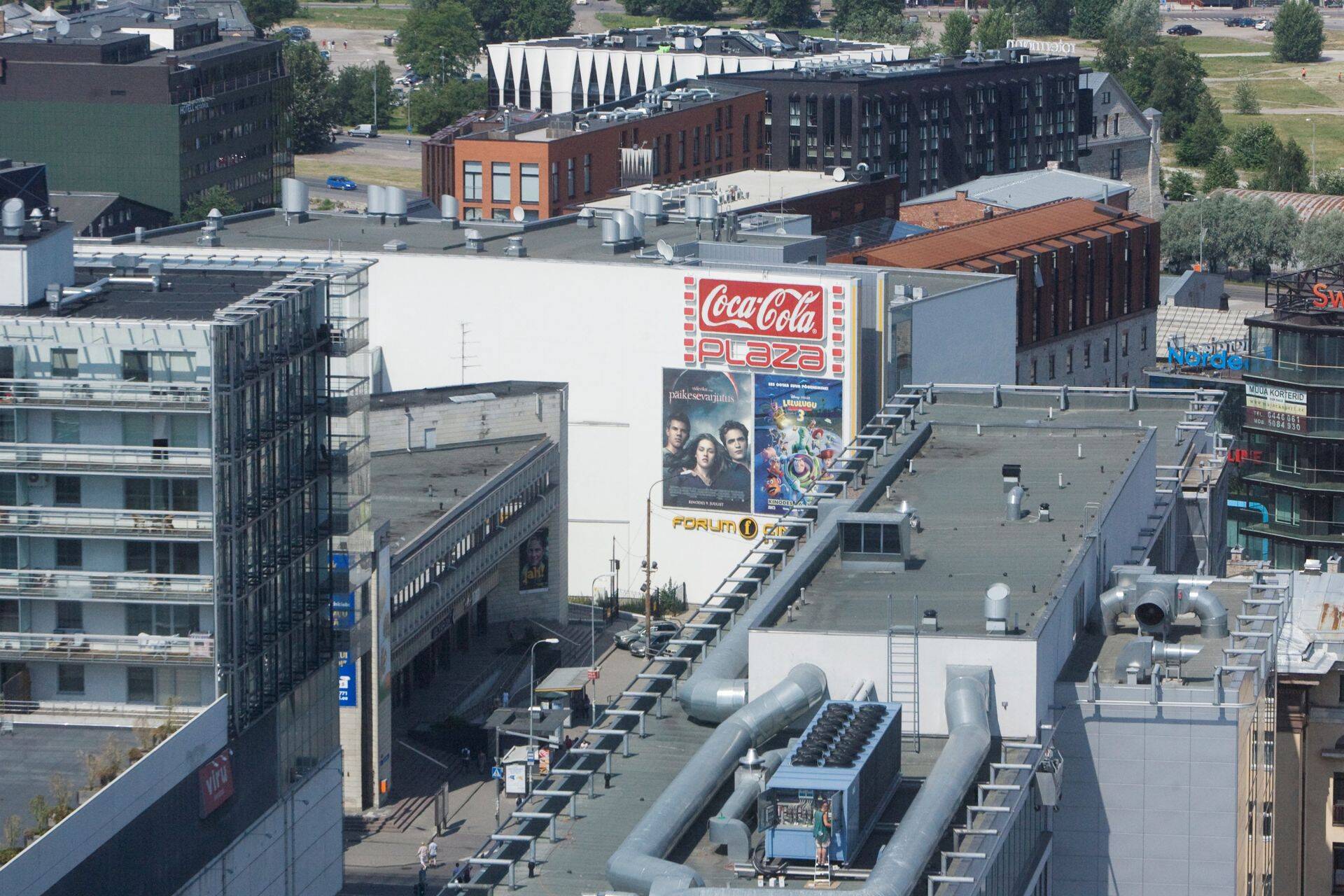 Postimaja ja Coca-Cola Plaza