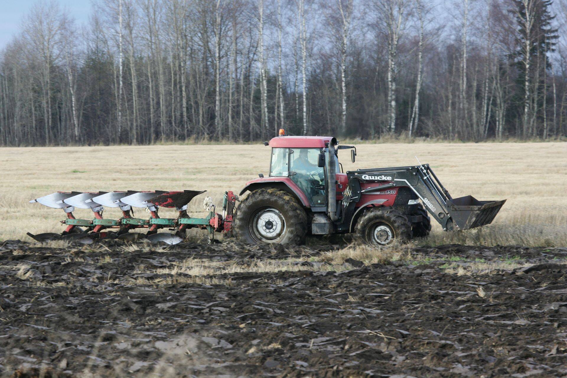 Põllumajandustoetuste taotlemine on läinud keerulisemaks, tihti peab toetuseks saadud raha ka tagasi maksma.