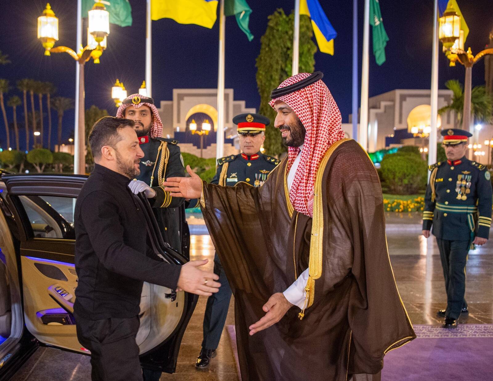 Ukraina pakutavast abist on huvitatud ka Donald Trumpi sõber, Saudi Araabia kroonprints Mohammed bin Salman (paremal).