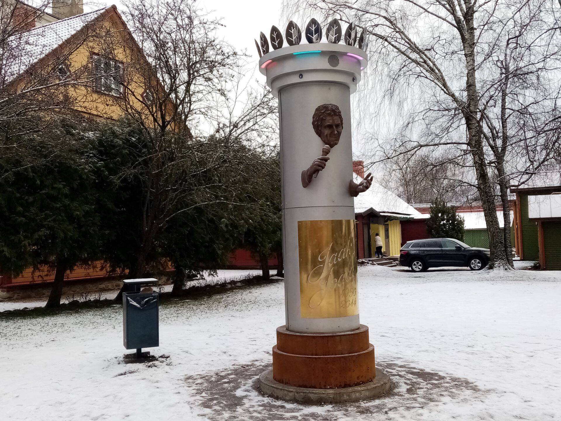 Jaak Joala monument Viljandis. Autor Mati Karmin.