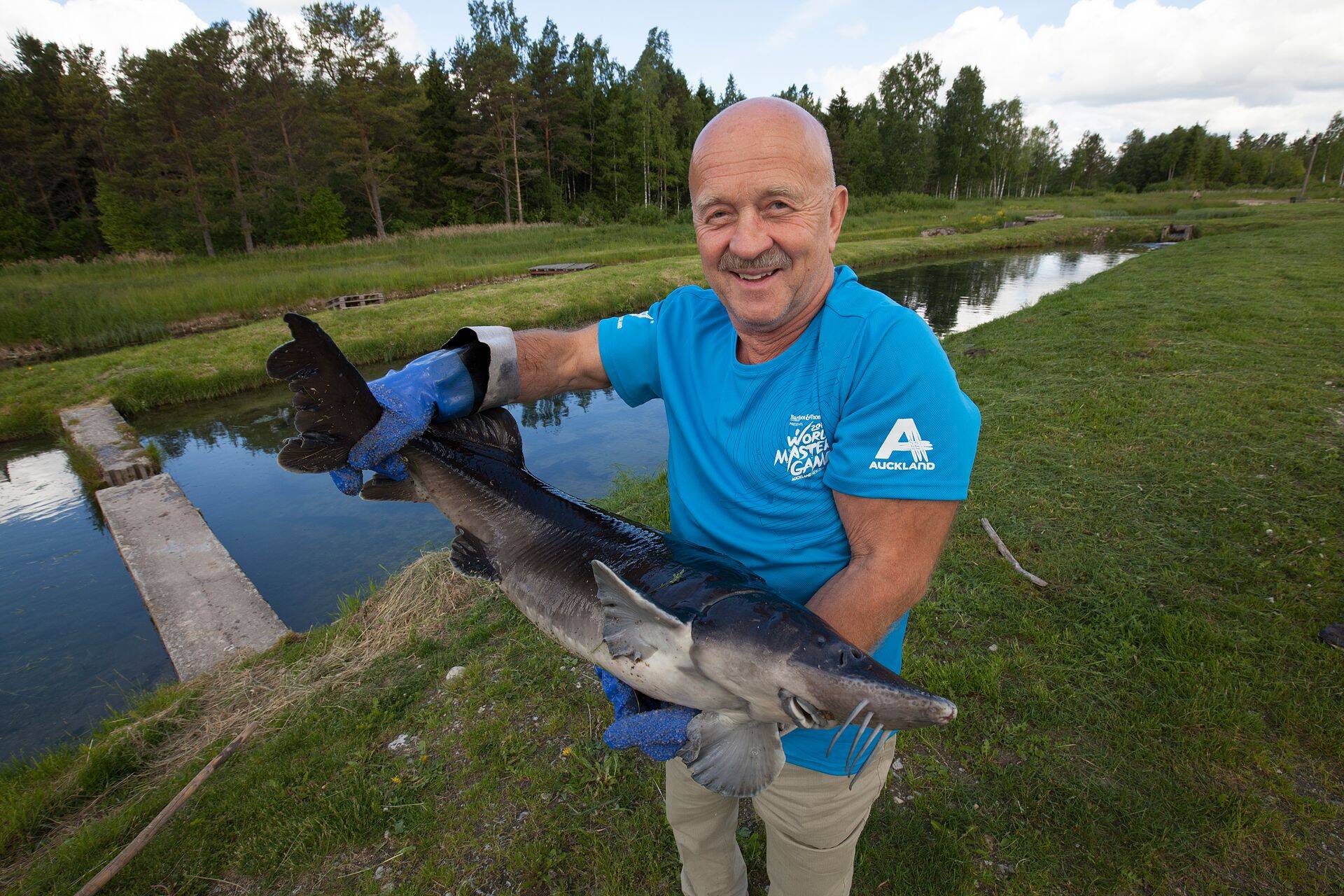 Rukkikuningana tuntud Hans Kruusamägi, kel Lääne-Virumaal ettevõtte OÜ Simuna Ivax all muude tegevuste kõrval ka kuus kalakasvandust.
