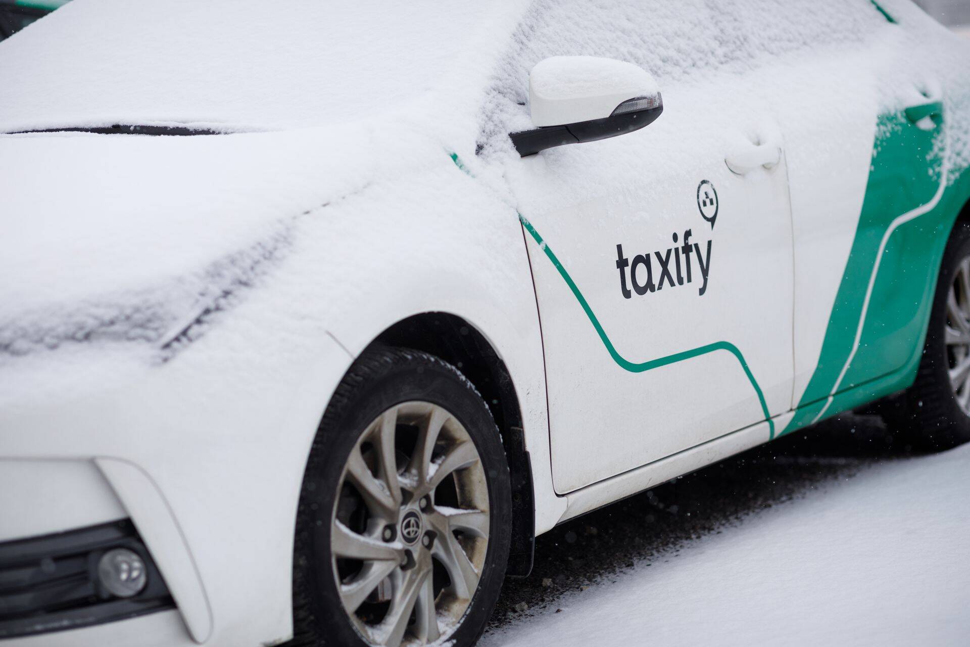 Senisest Taxify kategooriast on uue kategooria autod vanemad või väiksemad.