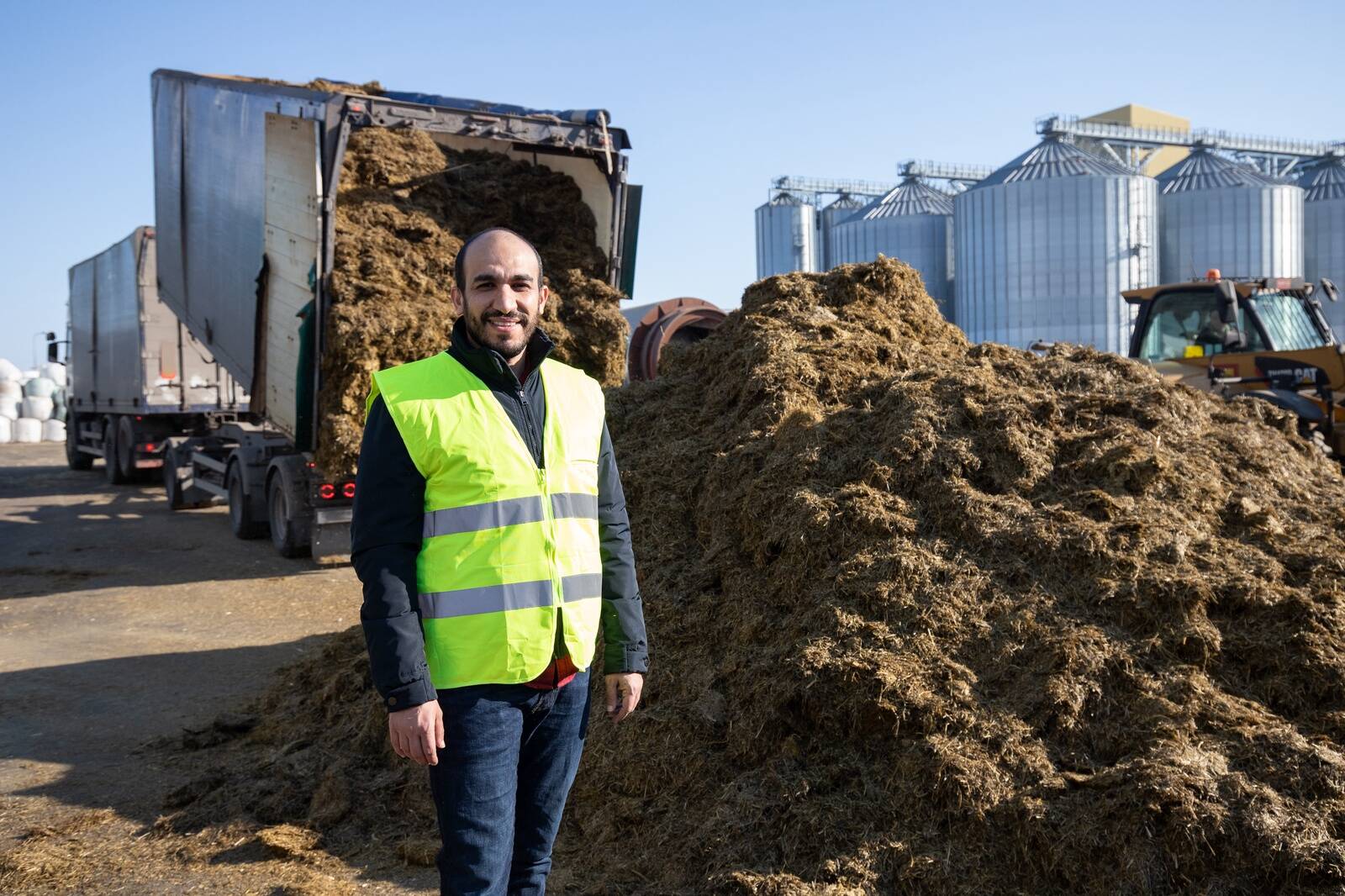 Golden Fieldsi omanik Mahmmud Ahmed sõnas, et ta ei oska öelda, miks makse partnerile hilineb, aga ütles, et küll see tasutud saab: “See ei ole probleem, arvestades ettevõtte käivet ja tehtud investeeringuid,” lausus Ahmed.