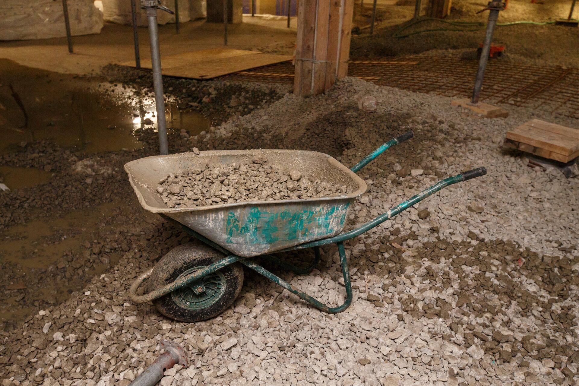 Ehitus on üks sektor, kus 2020. aastal nähakse ette pigem langust, selgub suurest küsitlusest.