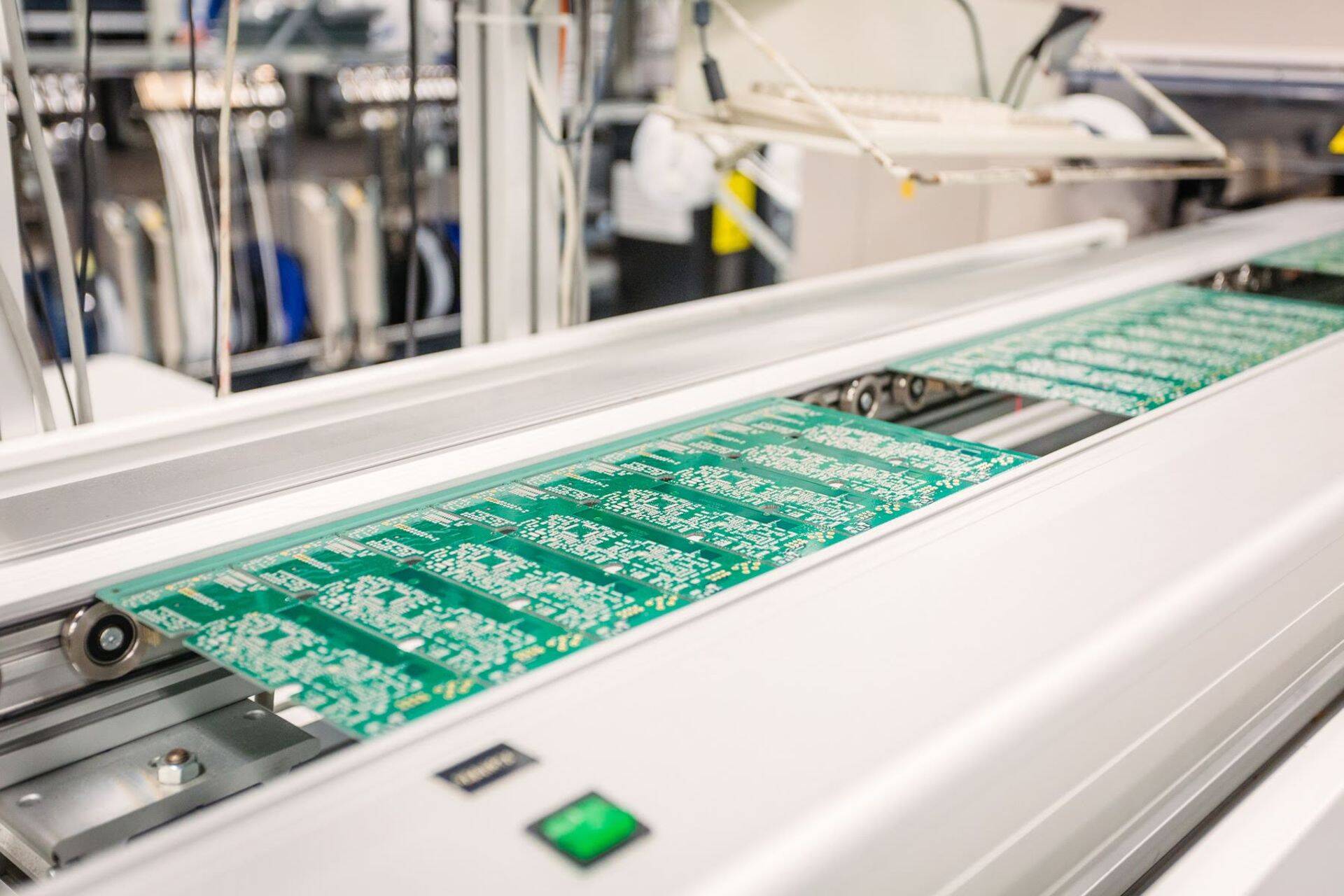 Elektroonikaseadmete tootja Incap pakub elektroonikaseadmete lahendusi, mida võib leida näiteks kaugloetavatest elektriarvestitest ja tänavatel sõitvatest kergliikuritest