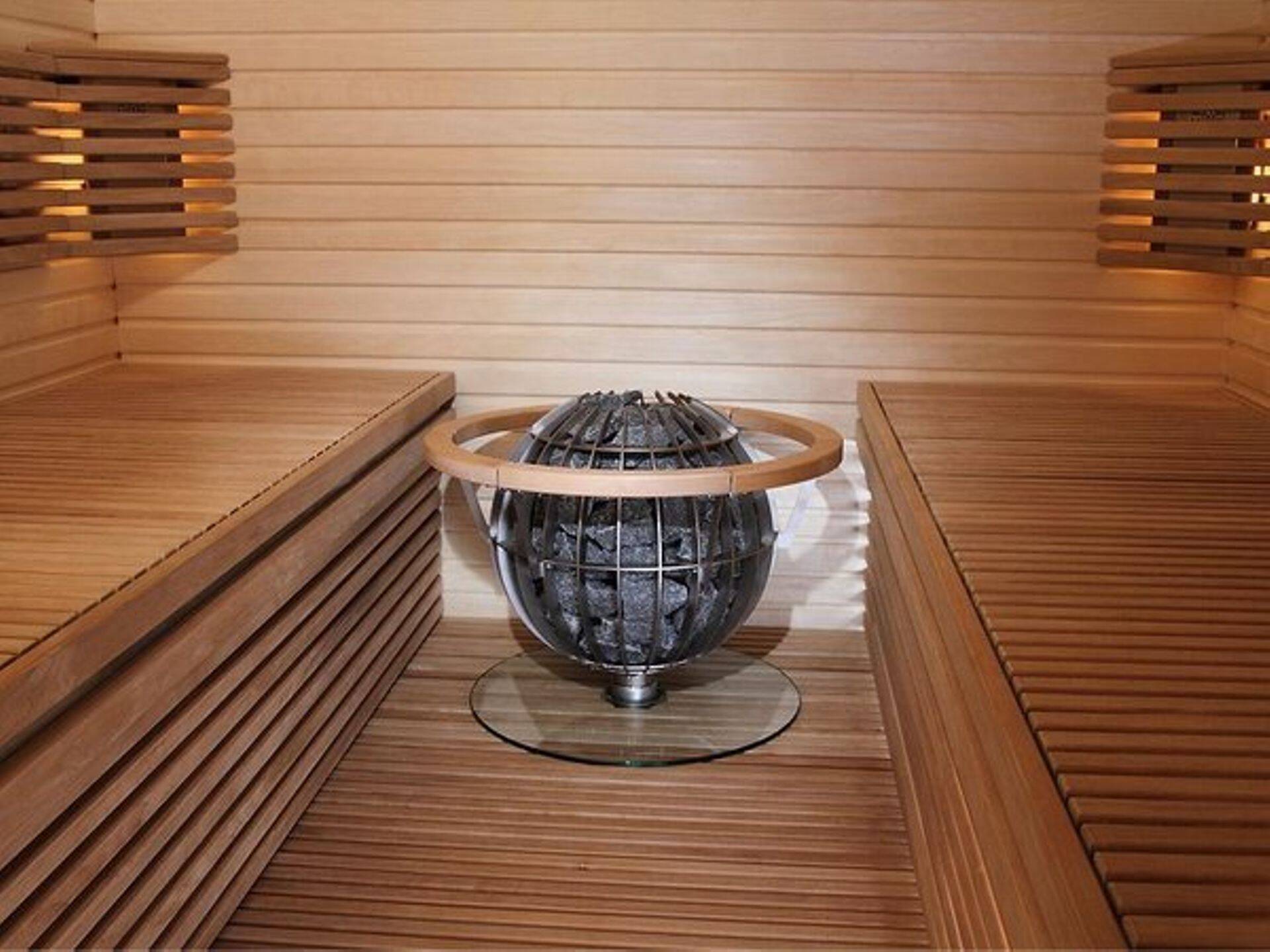 На эстонском рынке банных каменок царят отец и сын