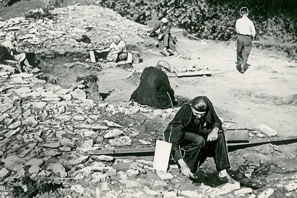 1930. aastate kaevetööd panid aluse ideele Iru linnus rekonstrueerida, kuid need plaanid katkestas sõda. © Rahvusarhiiv