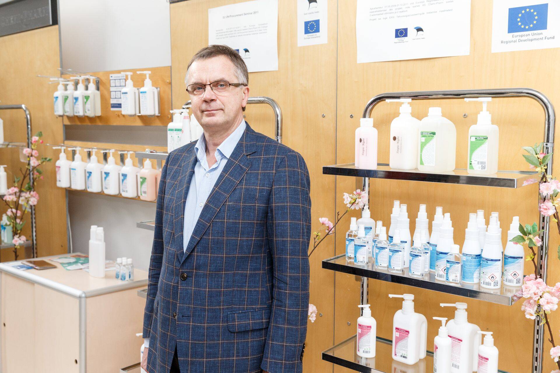 "Eesti on odava tööjõu maa staatusest väljunud ja tuleb tunnistada, et ega liinitöölisi enam lihtne leida polegi," ütleb Andres Oltjer ja lisab, et tööstuse tulevik on robotid.