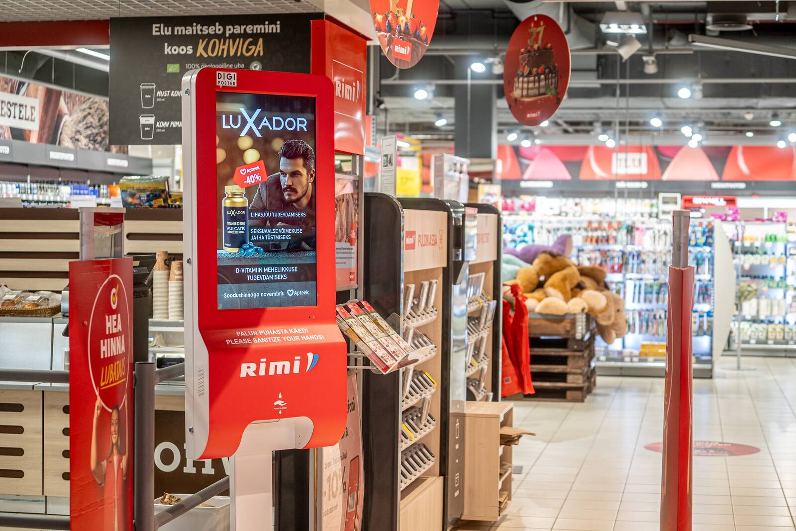 Uued ja suurema ekraaniga jaamad on üles seatud RIMI kauplustes.