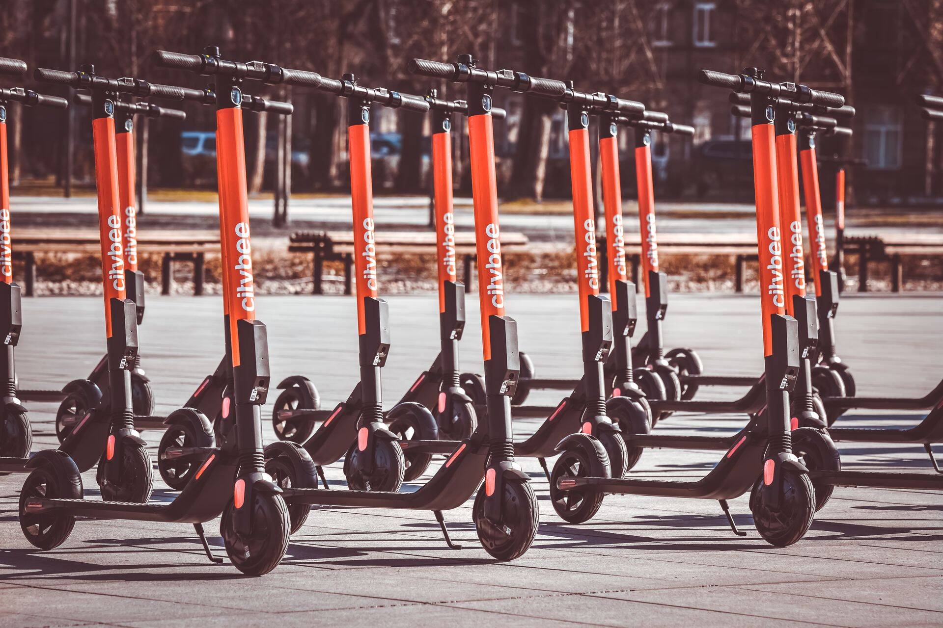 Citybee saadab ringlusse 100 elektrilist tõukeratast.