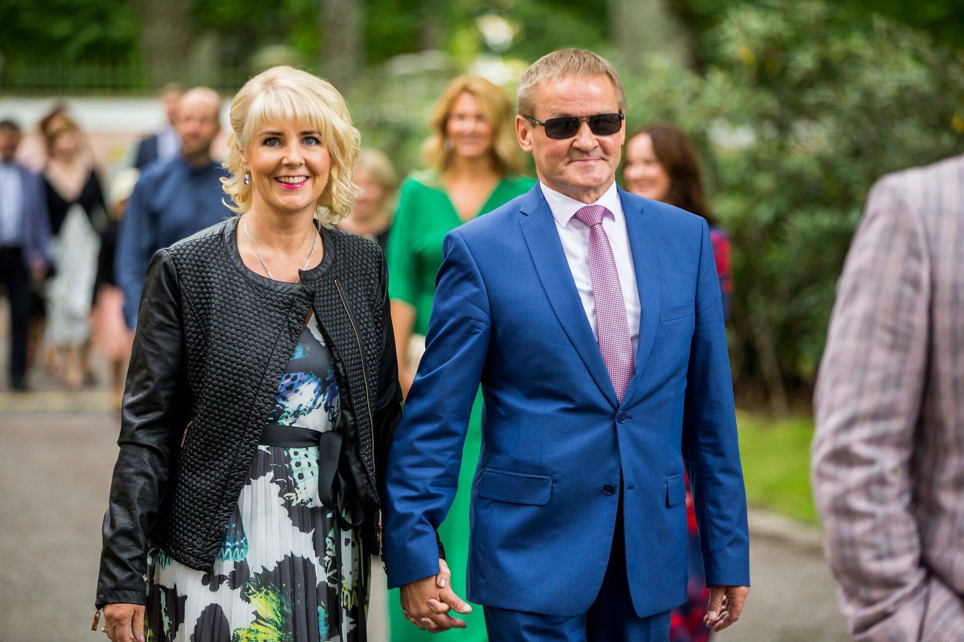 Riigihalduse minister Jaak Aab kaaslasega.