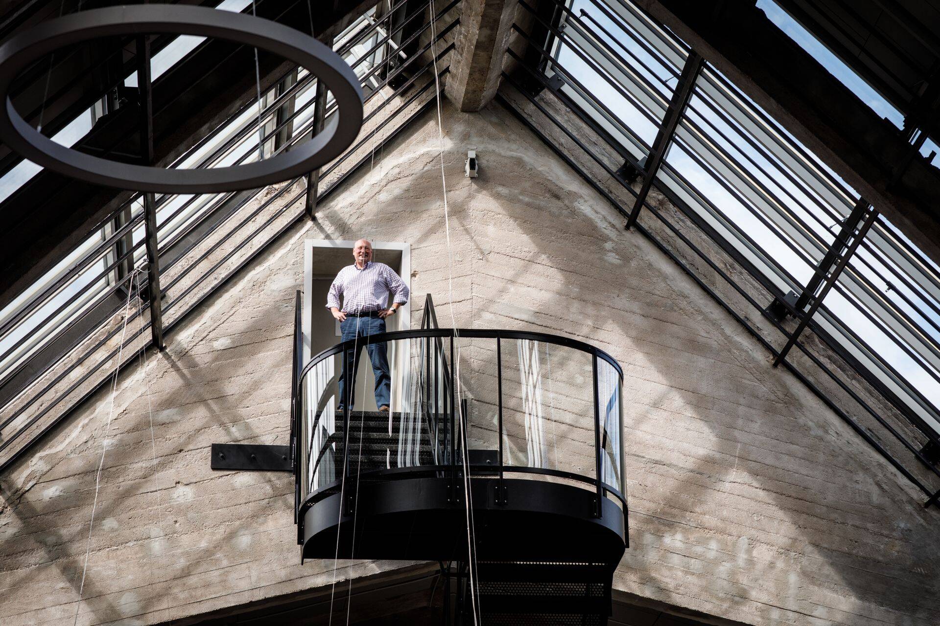 Хенрик Хололей.