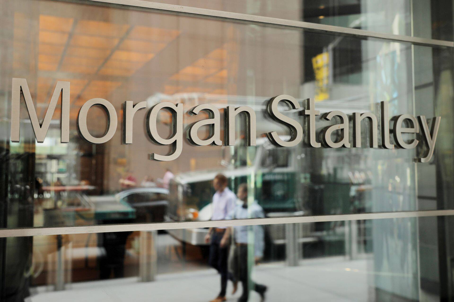 Morgan Stanley saskata Eiropas akciju ilgtermiņa augšupeju, taču nākamgad pastāv ievērojams korekcijas risks.